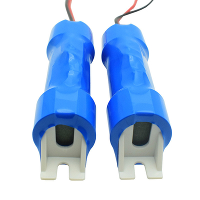 بطاريات IFR 1600mAh 3.2 فولت 18650 LiFePO4 نوع العصا مع وحدة مثبتة على الجانب