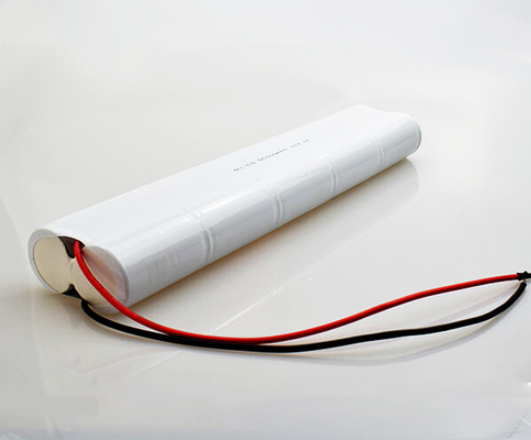 مصباح طوارئ قابل لإعادة الشحن بطارية ني سي دي D5000mAh 12 فولت عمر خدمة طويل