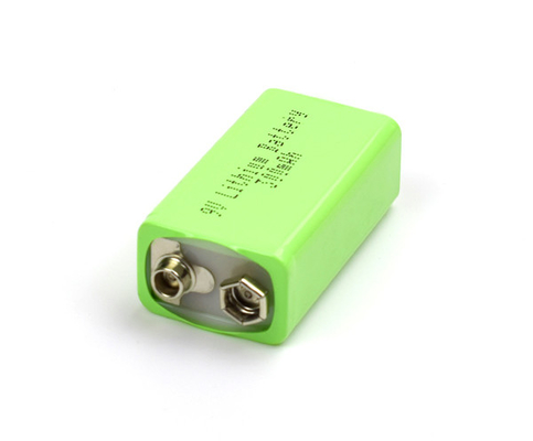 وشملت USB بطارية 9V 300mAh بطارية ليثيوم قابلة لإعادة الشحن