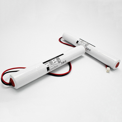بطارية D 4000mAh NiCd 4.8 V بطارية قابلة لإعادة الشحن العمر المتوقع 5 سنوات